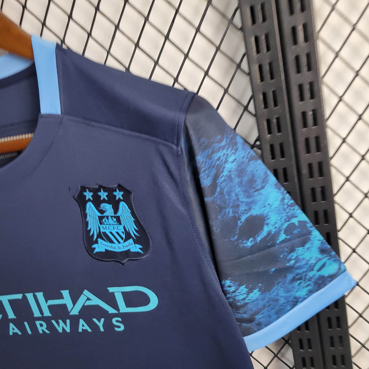 Camisa Manchester City Retrô 15/16
