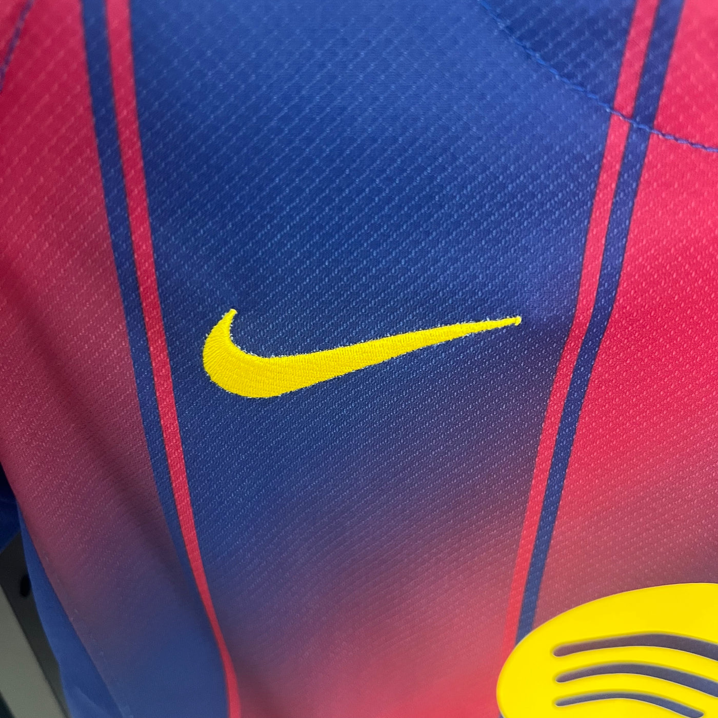 Camisa Barcelona Home 25/26 Feminina