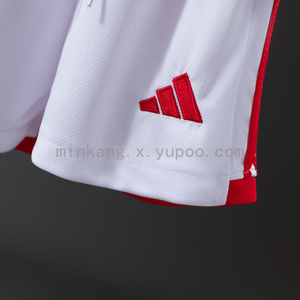 Kit Infantil Internacional 24/25