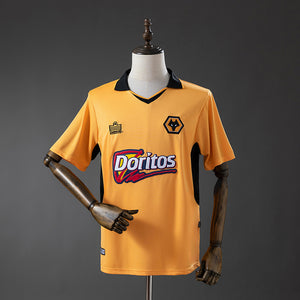 Camisa Wolverhampton Wanderers Retrô 02/04