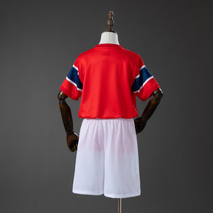 Kit Infantil Noruega 2026
