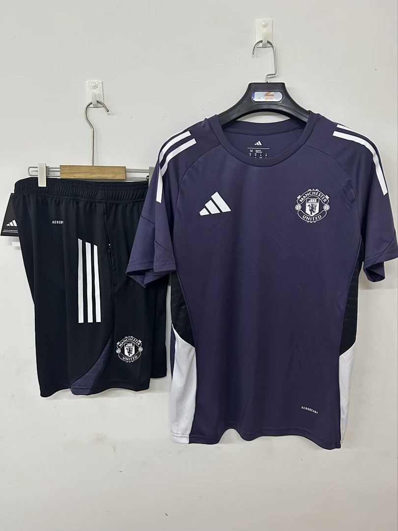 Camisa Manchester United Treino Roxa 25/26
