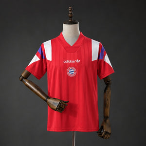 Camisa Bayern Munich Retrô 26/27