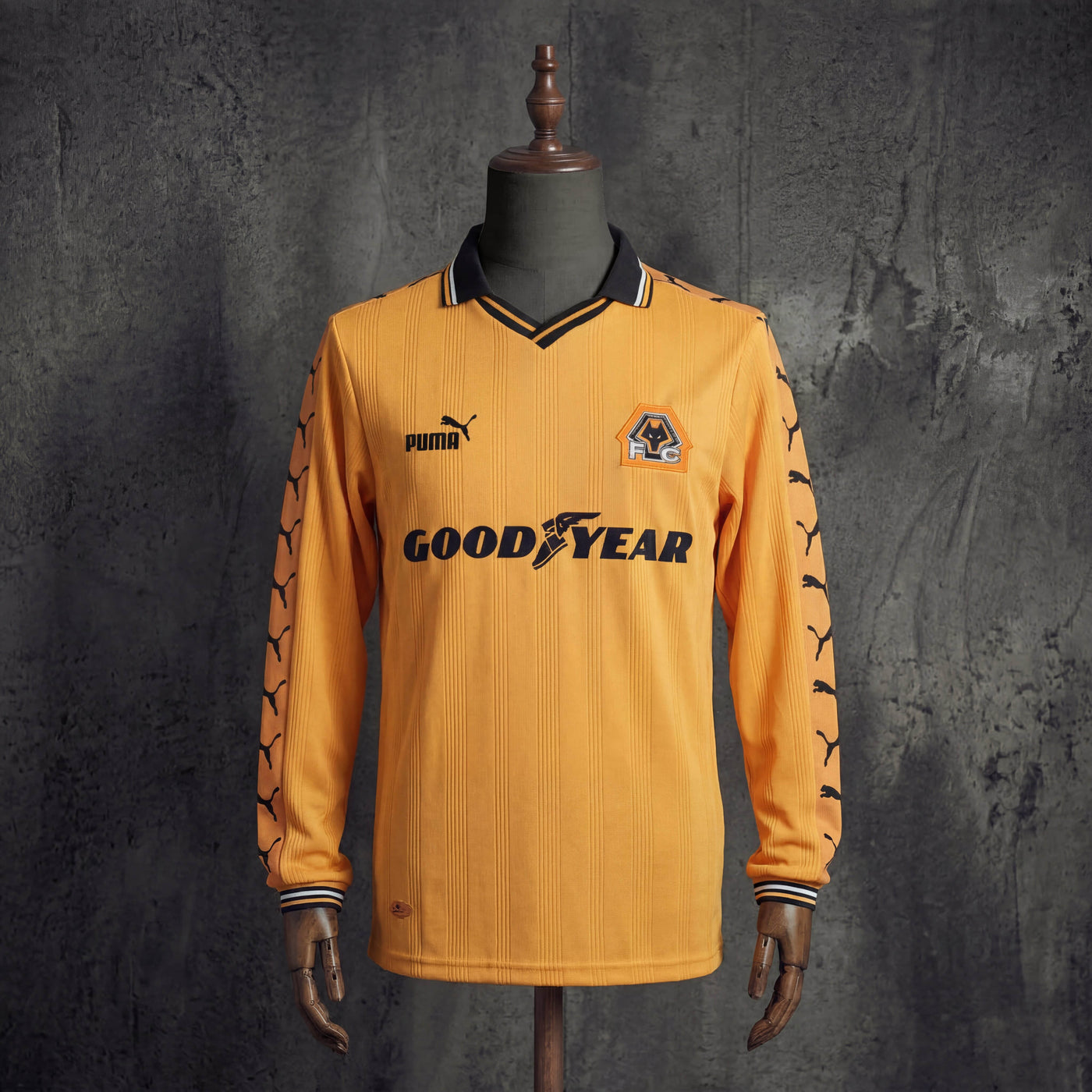 Camisa Wolverhampton Wanderers Retrô Manga Longa 98/99