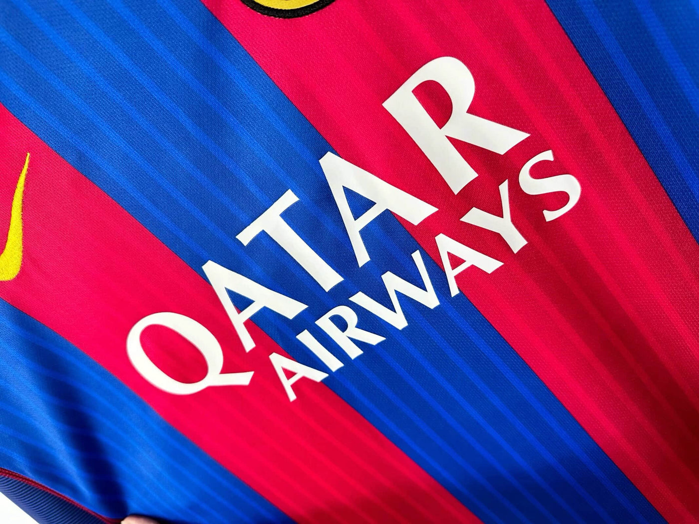 Camisa Barcelona Retrô Manga Longa 16/17