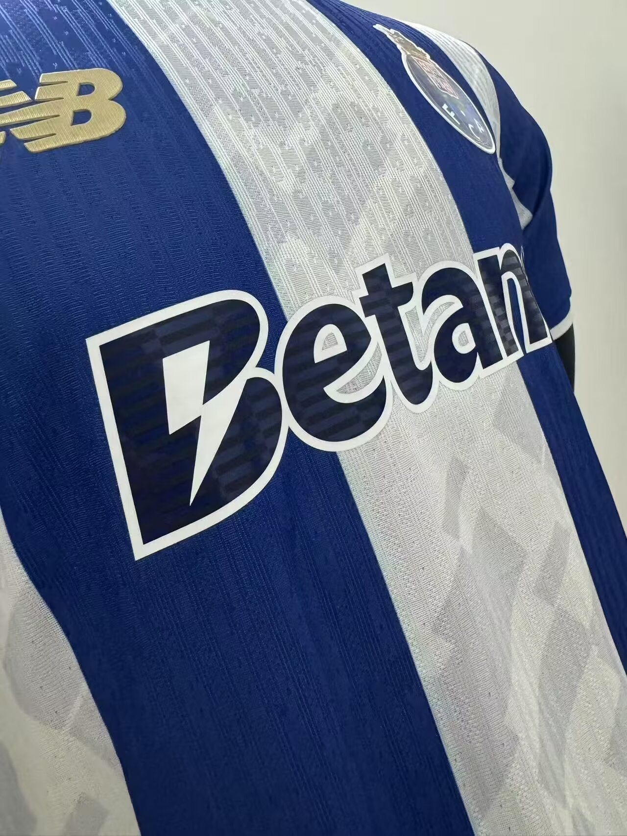 Camisa Primeira Liga Home Jogador 25/26