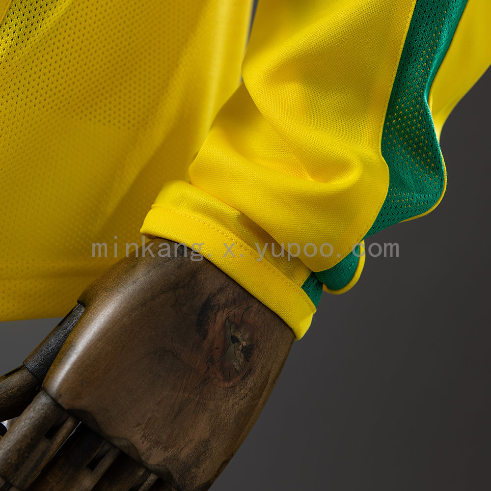 Camisa Brasil Retrô Manga Longa 2002