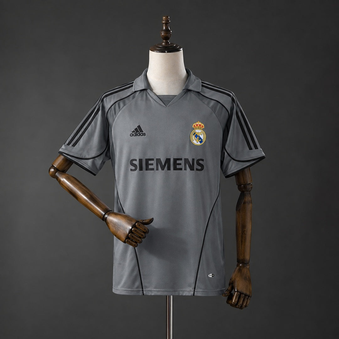 Camisa Real Madrid Retrô 05/06