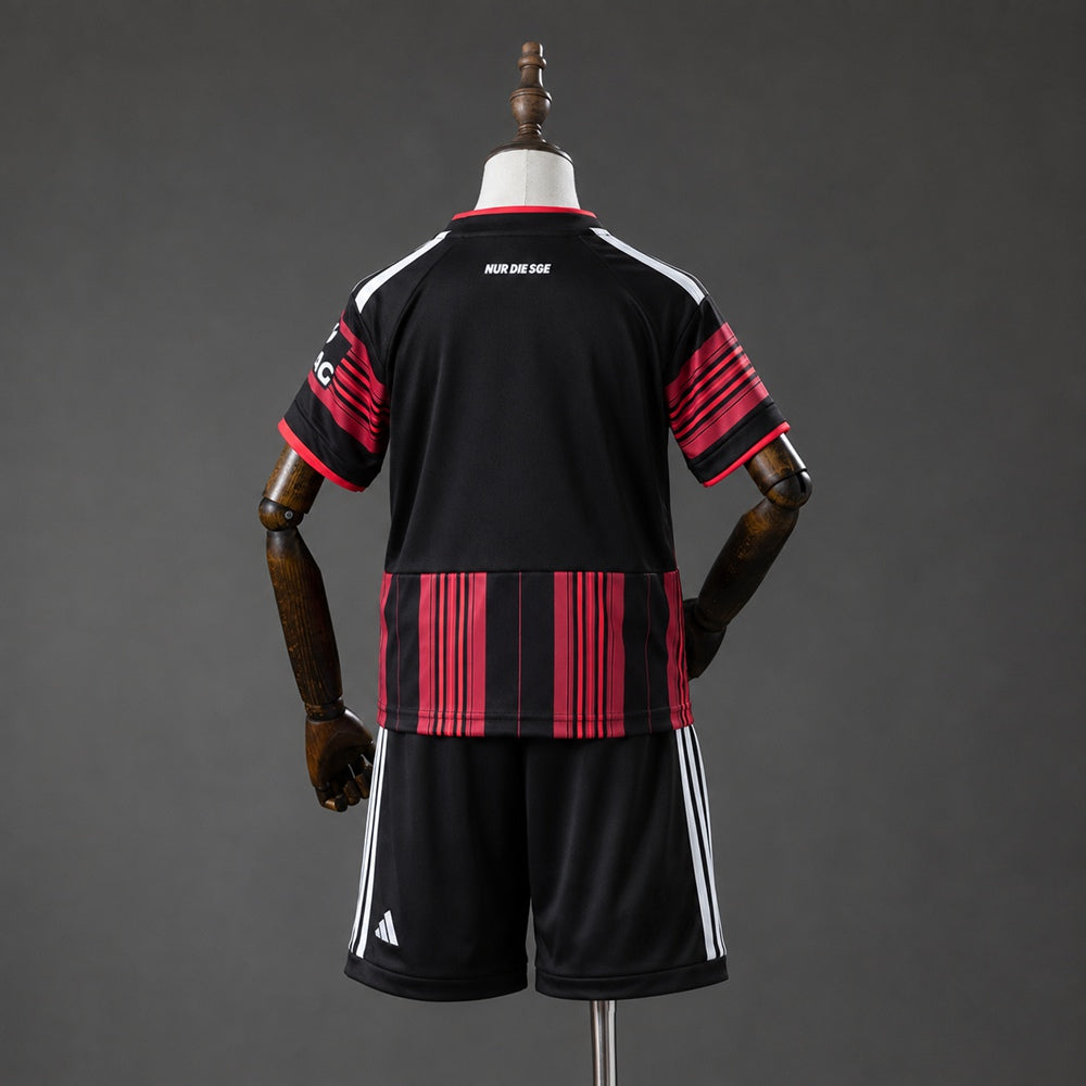 Kit Infantil Eintracht Frankfurt 26/27
