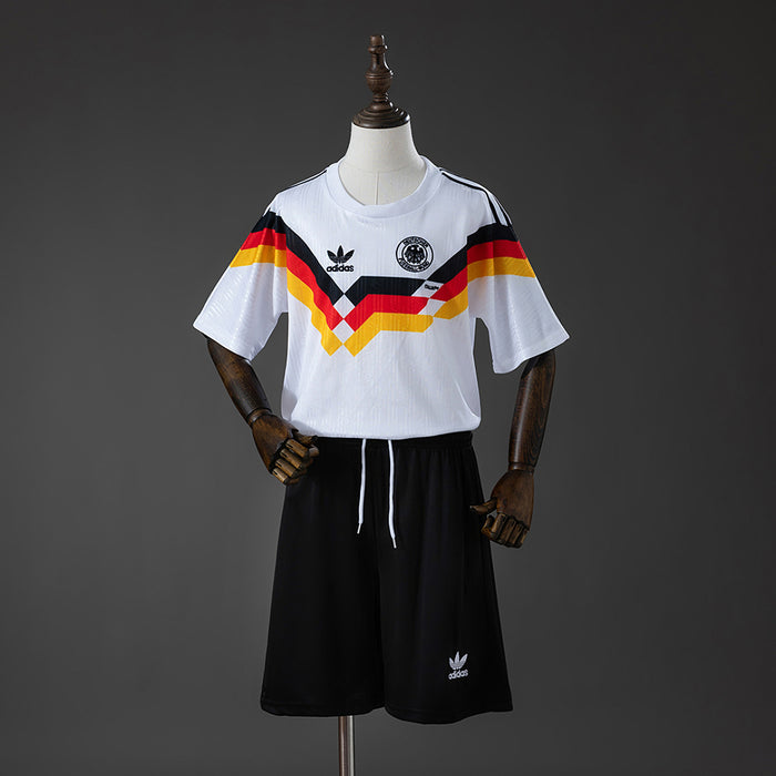 Kit Infantil Alemanha 1990