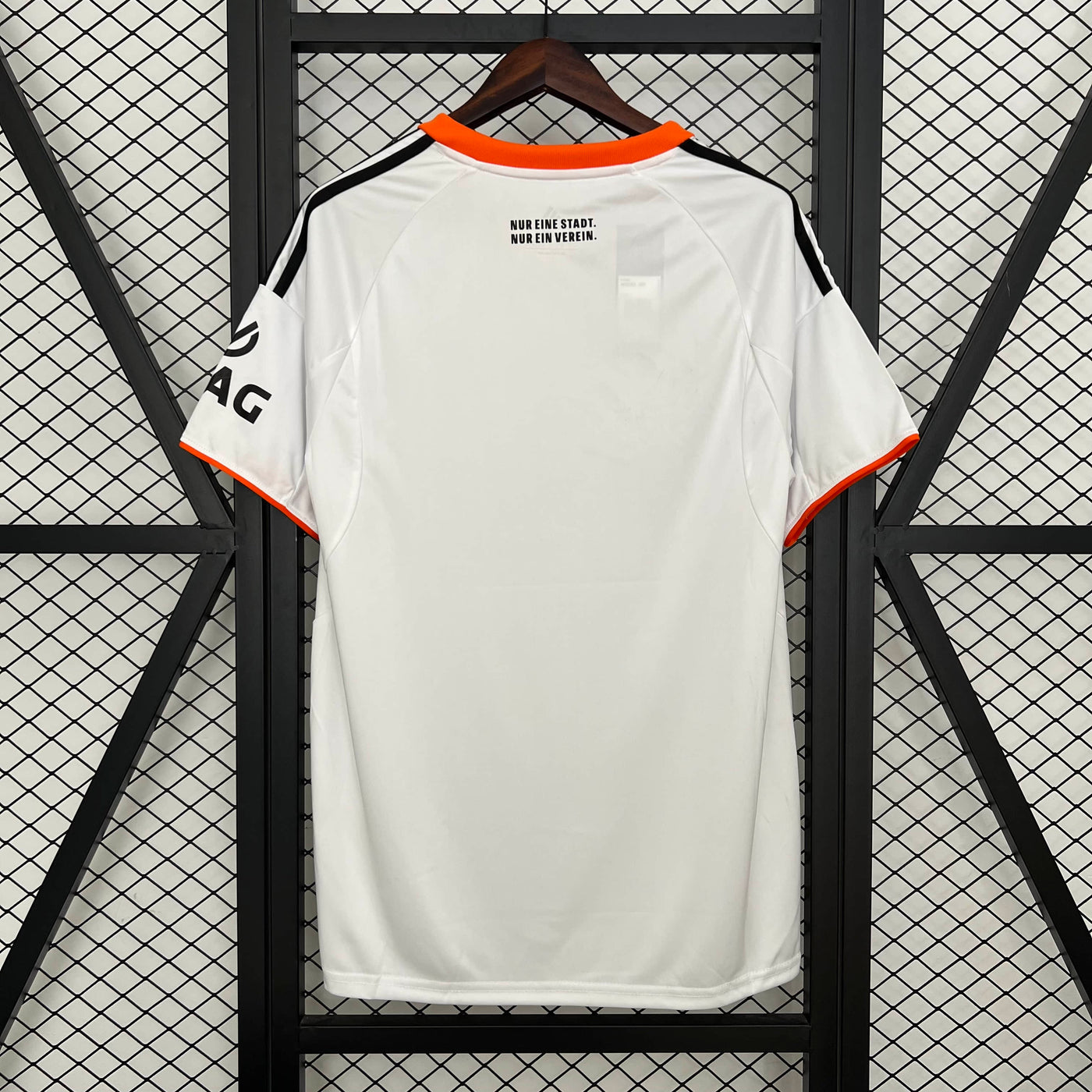 Camisa Eintracht Frankfurt Home 25/26