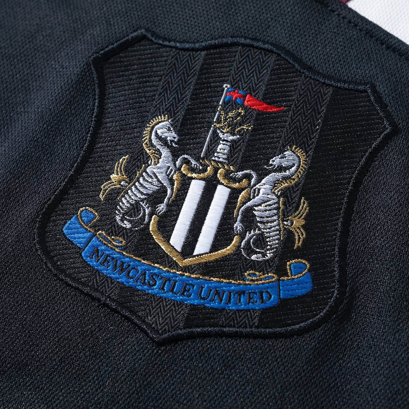 Camisa Newcastle United Retrô Manga Longa 95/96