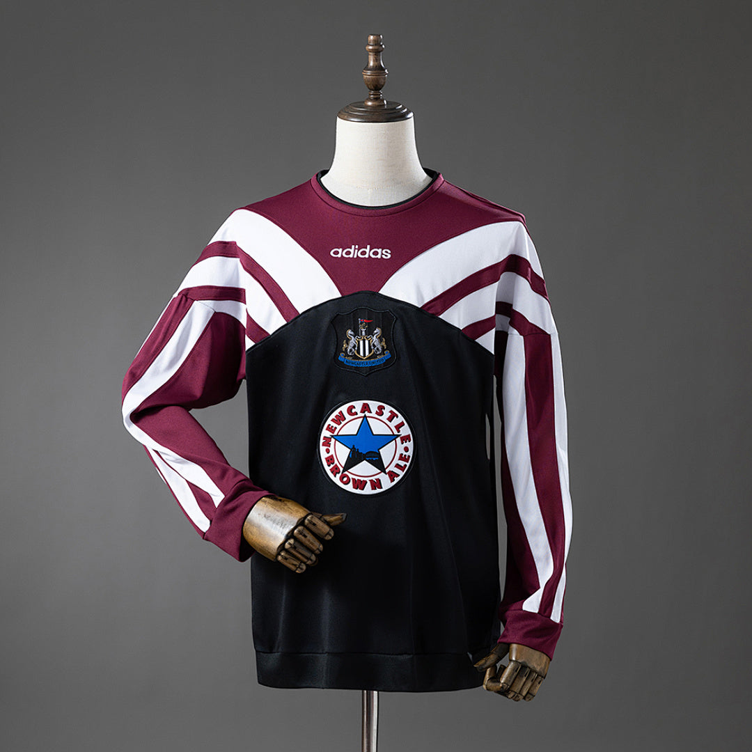 Camisa Newcastle United Retrô Manga Longa 95/96