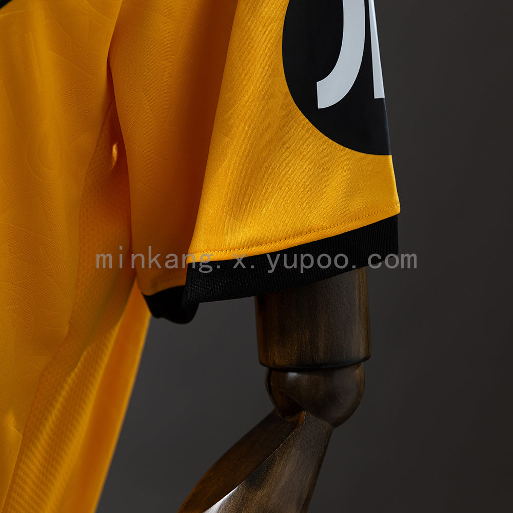 Camisa Wolverhampton Wanderers Home 25/26
