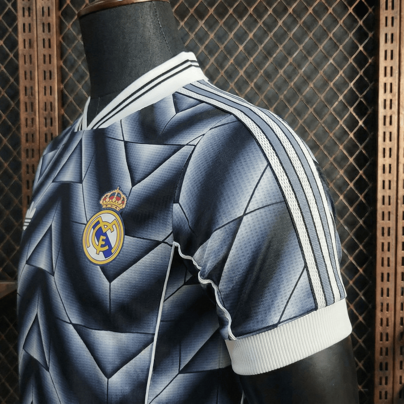 Camisa Real Madrid Retrô 25/26