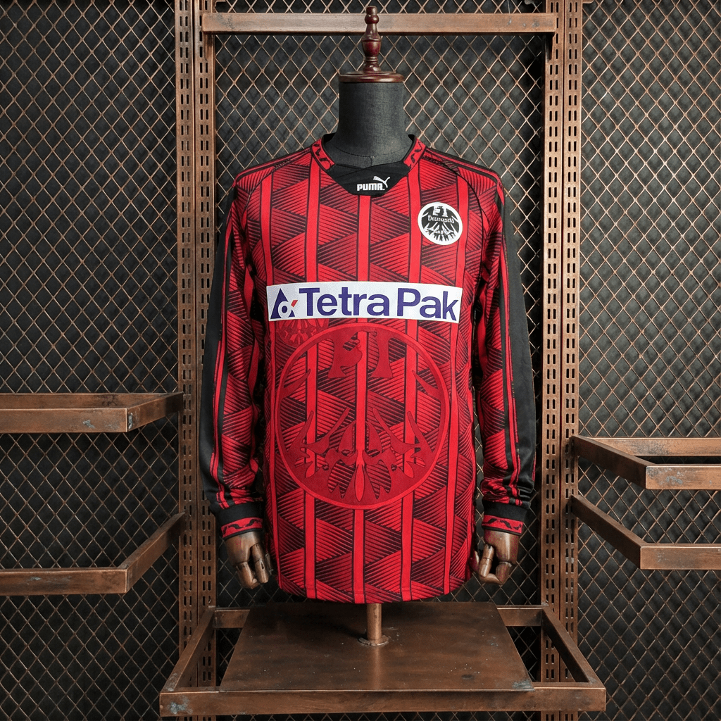 Camisa Eintracht Frankfurt Retrô Manga Longa 95/96