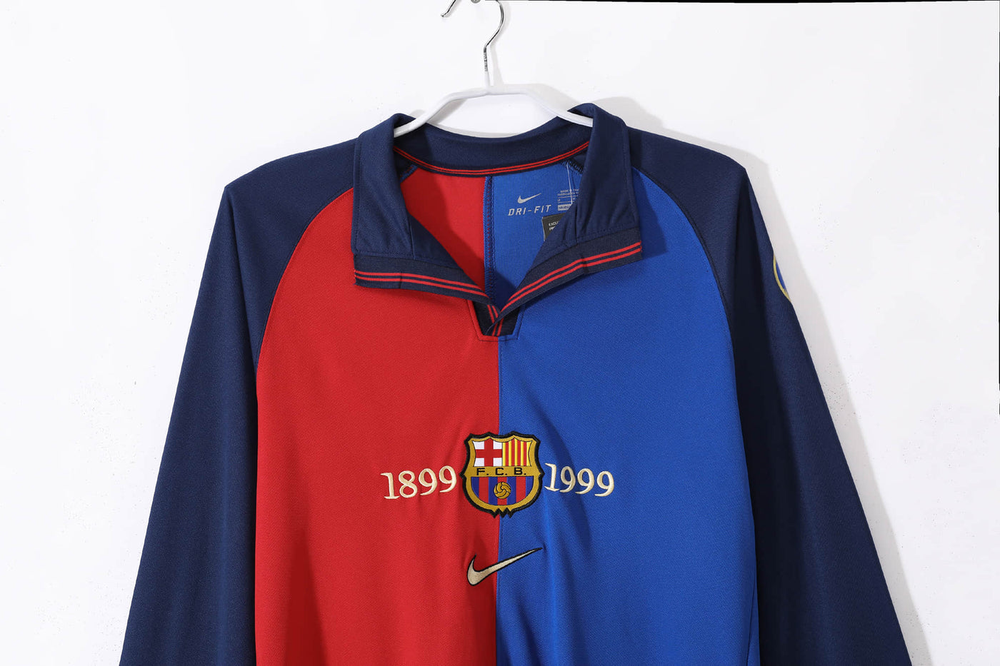 Camisa Barcelona Retrô Manga Longa 1999