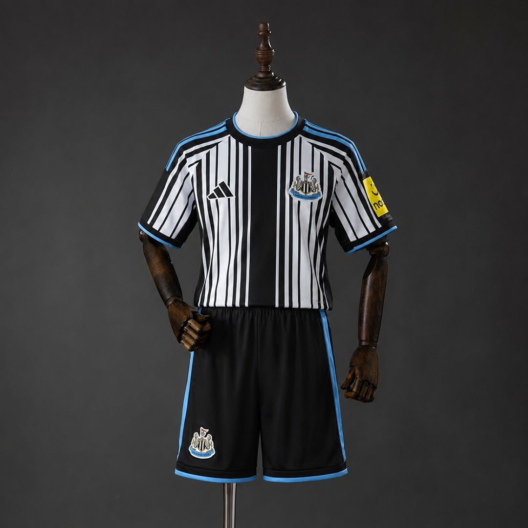 Kit Infantil Newcastle United 26/27