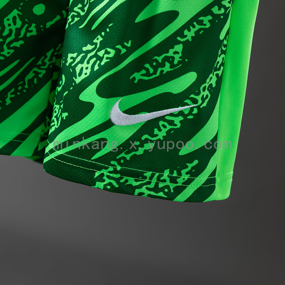 Camisa Sporting Lisbon Goleiro Verde : 16 2810 25/26