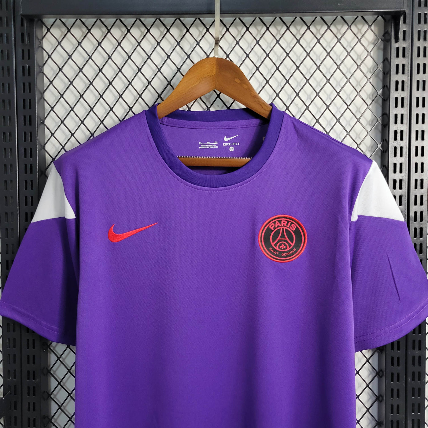 Camisa Paris Saint-Germain Treino Roxa 23/24