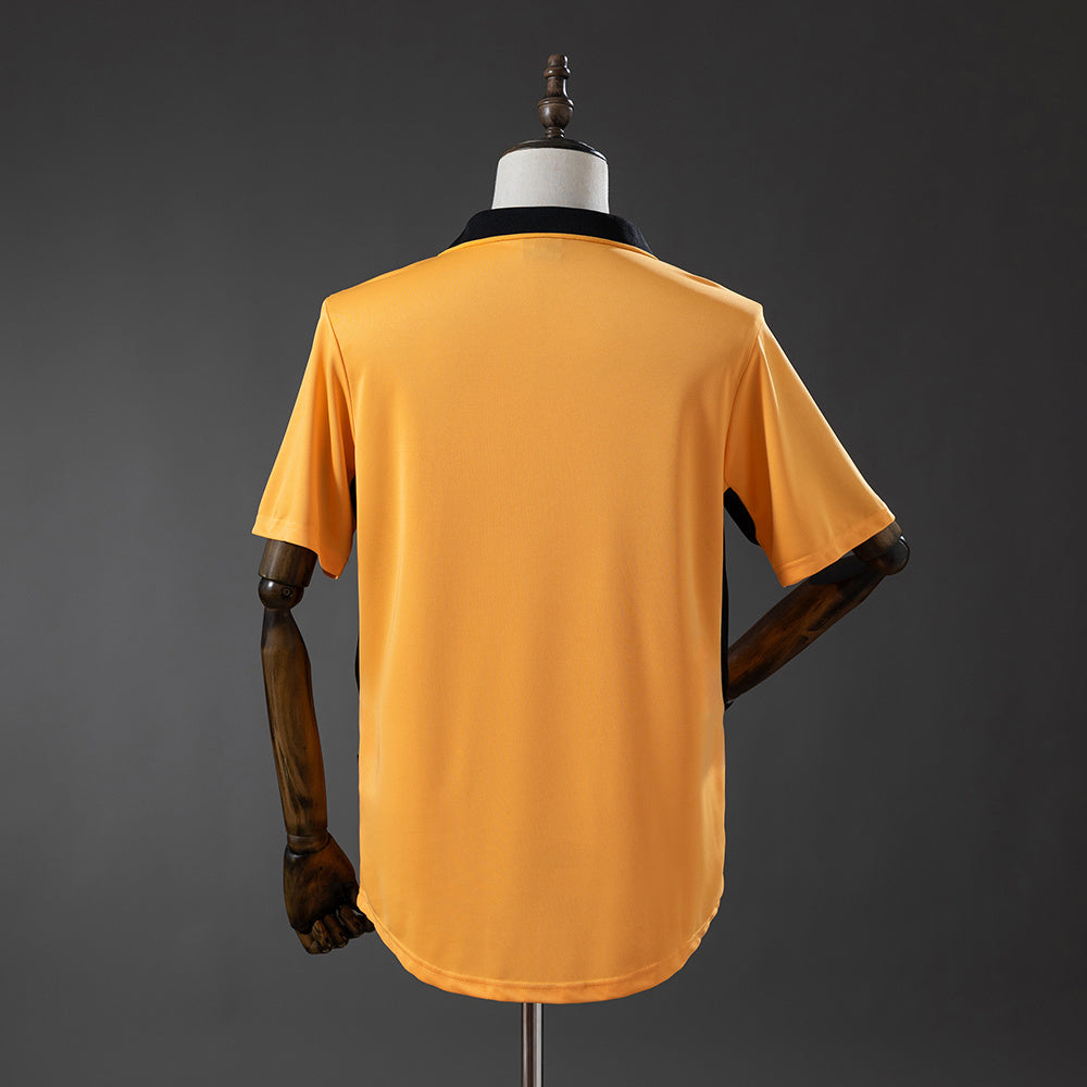 Camisa Wolverhampton Wanderers Retrô 02/04