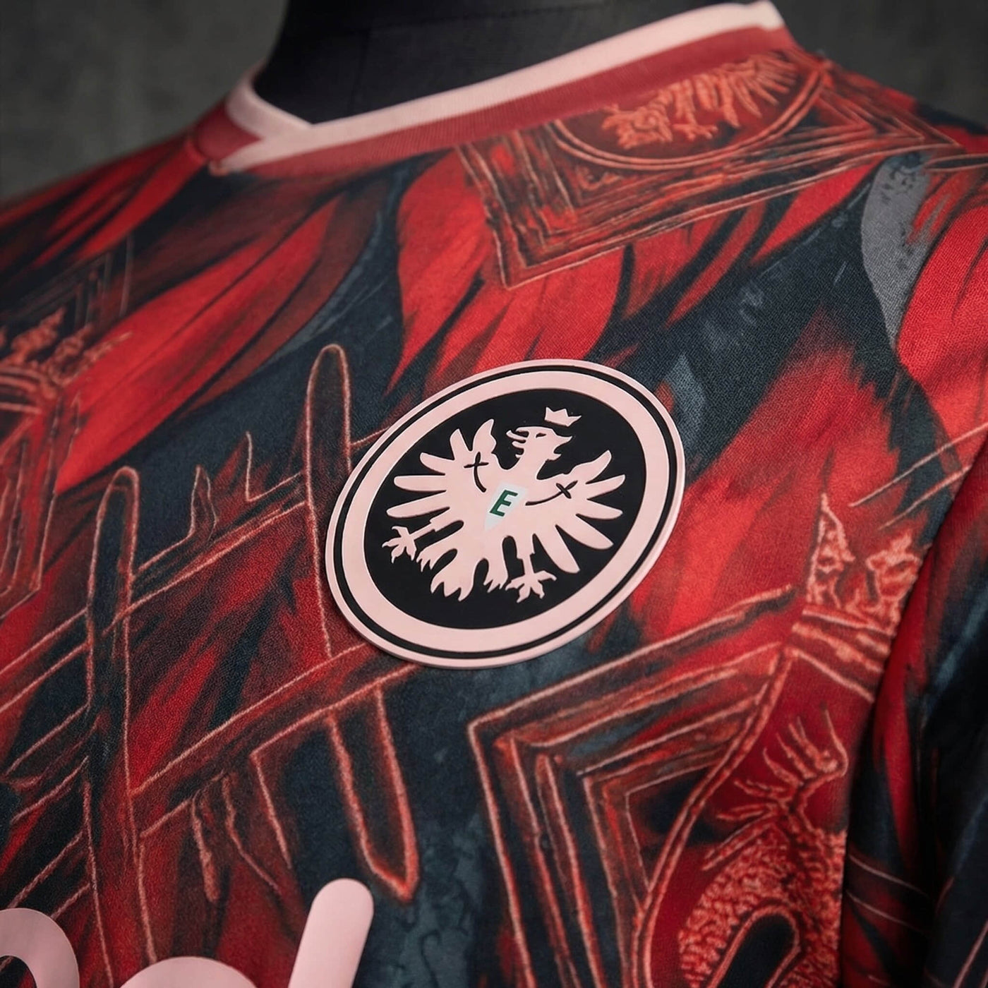 Camisa Eintracht Frankfurt Modelo Especial 26/27