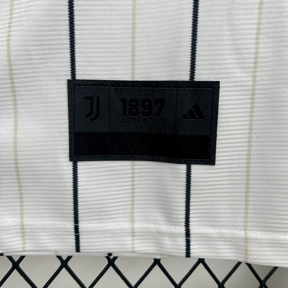 Camisa Juventus Baseball Modelo Especial 25/26