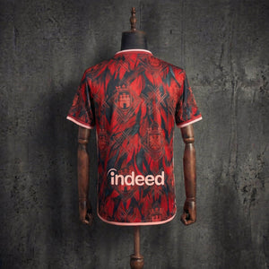 Camisa Eintracht Frankfurt Modelo Especial 26/27