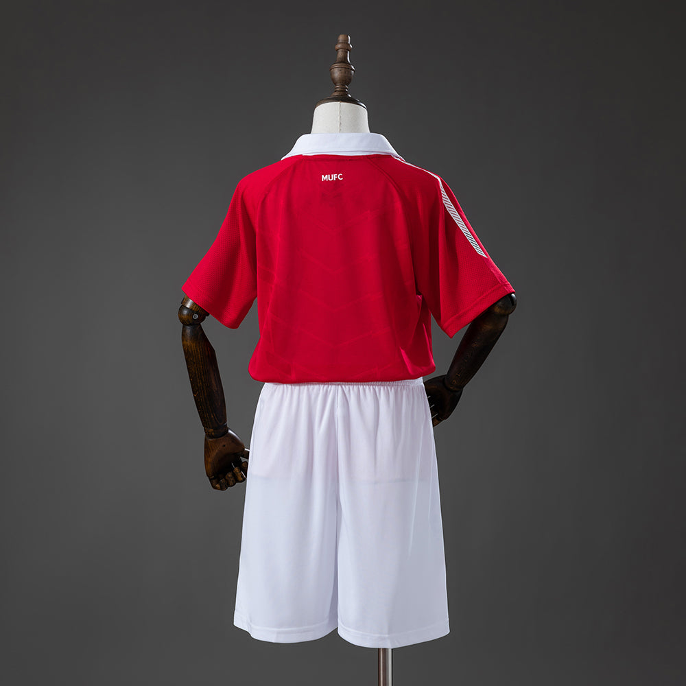 Kit Infantil Manchester United 10/11