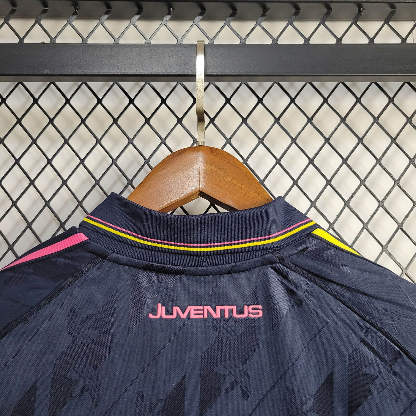 Camisa Juventus Retrô 24/25