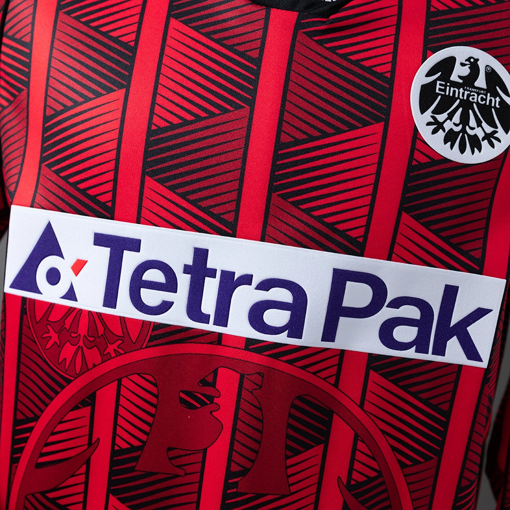 Camisa Eintracht Frankfurt Retrô Manga Longa 95/96