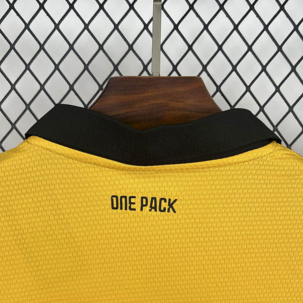 Camisa Wolverhampton Wanderers Home 25/26