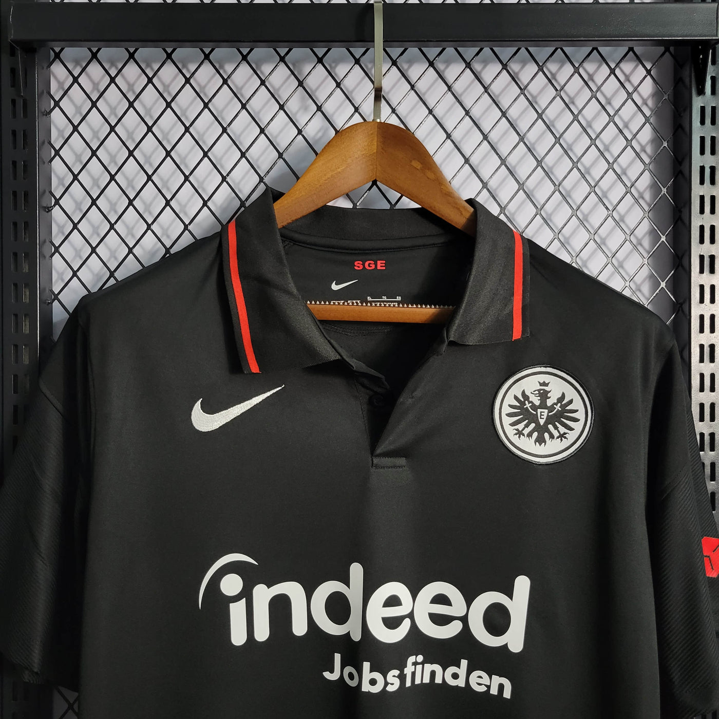 Camisa Eintracht Frankfurt Home 21/22