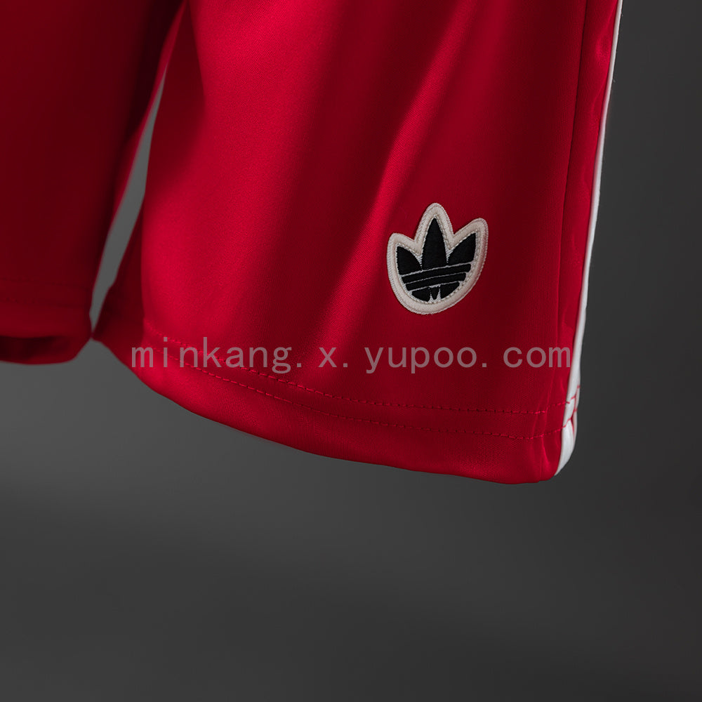 Camisa Benfica Retrô Special Edition : 16 289 25/26