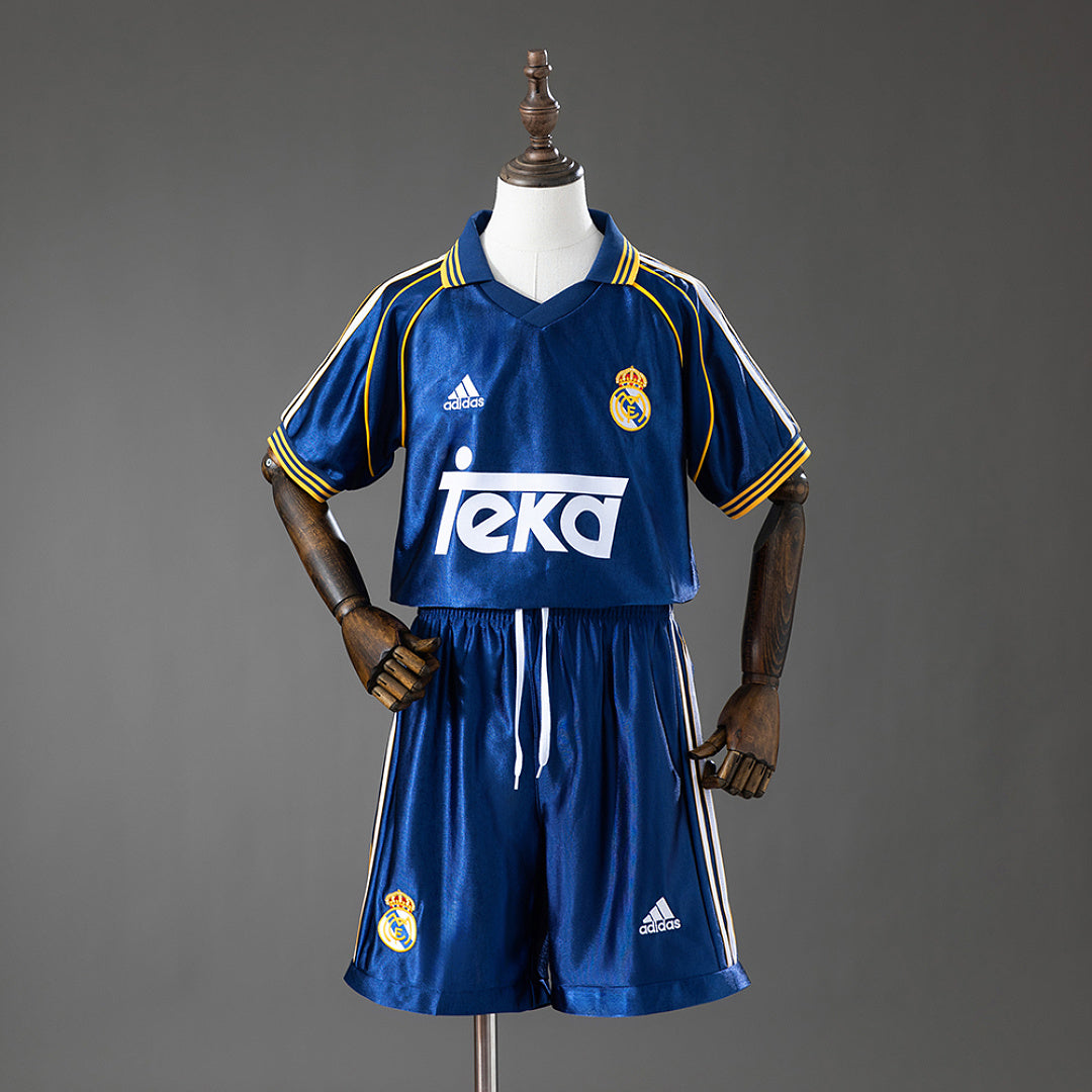 Kit Infantil Real Madrid 98/00