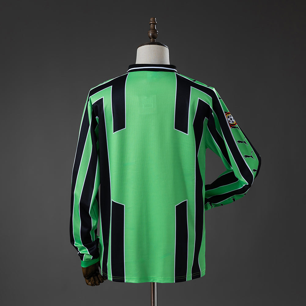 Camisa Wolfsburg Retrô Manga Longa 99/00