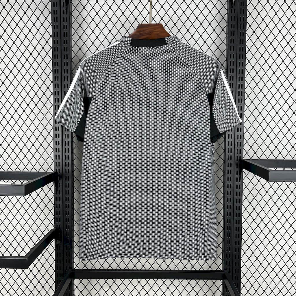 Camisa Real Madrid Retrô 02/03