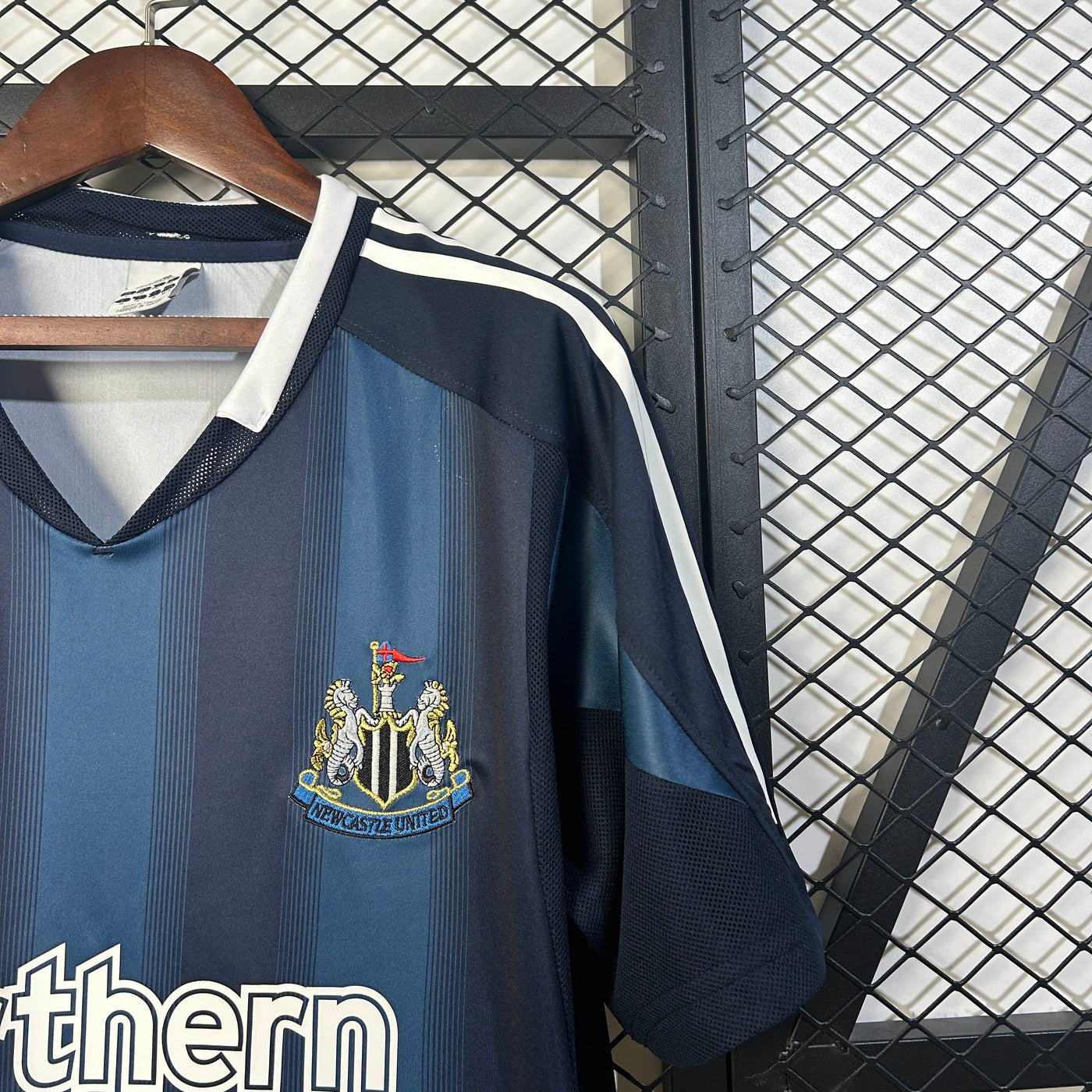 Camisa Newcastle United Retrô 05/06