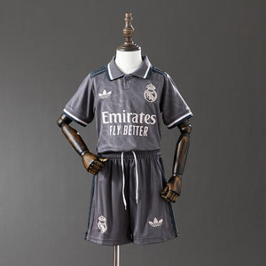 Kit Infantil Real Madrid 24/25
