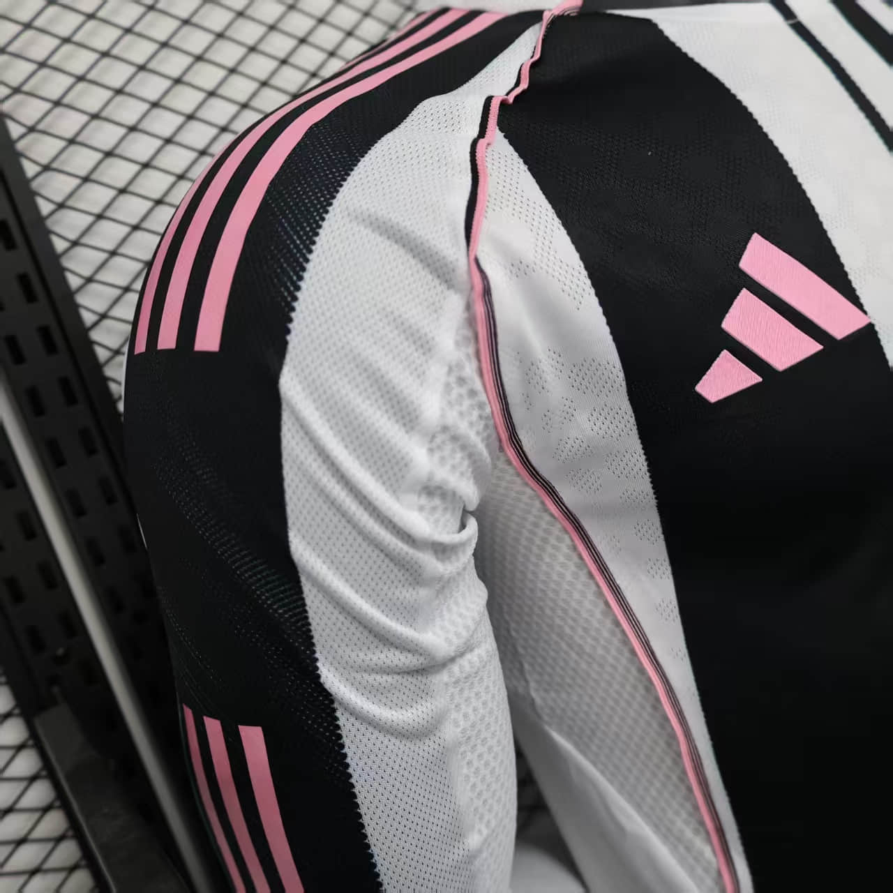 Camisa Juventus Home Manga Longa Jogador 25/26