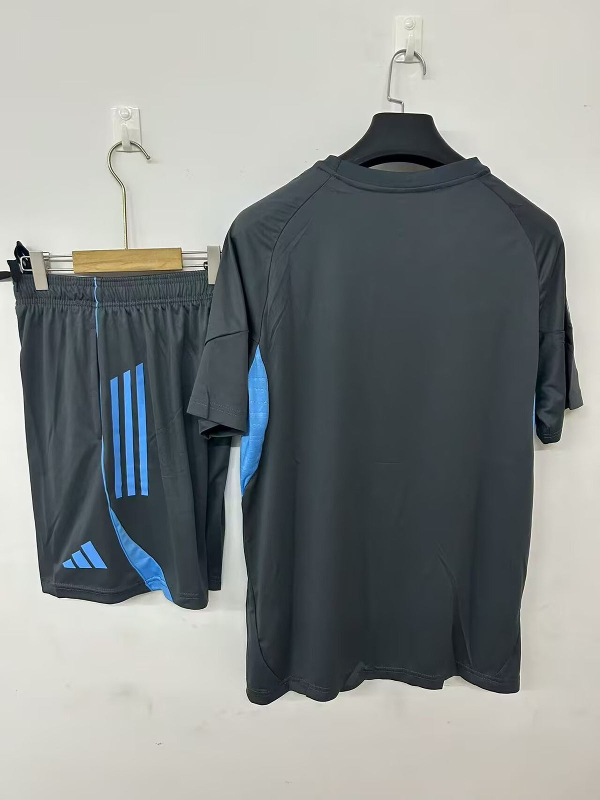 Camisa Newcastle United Treino Cinza 25/26