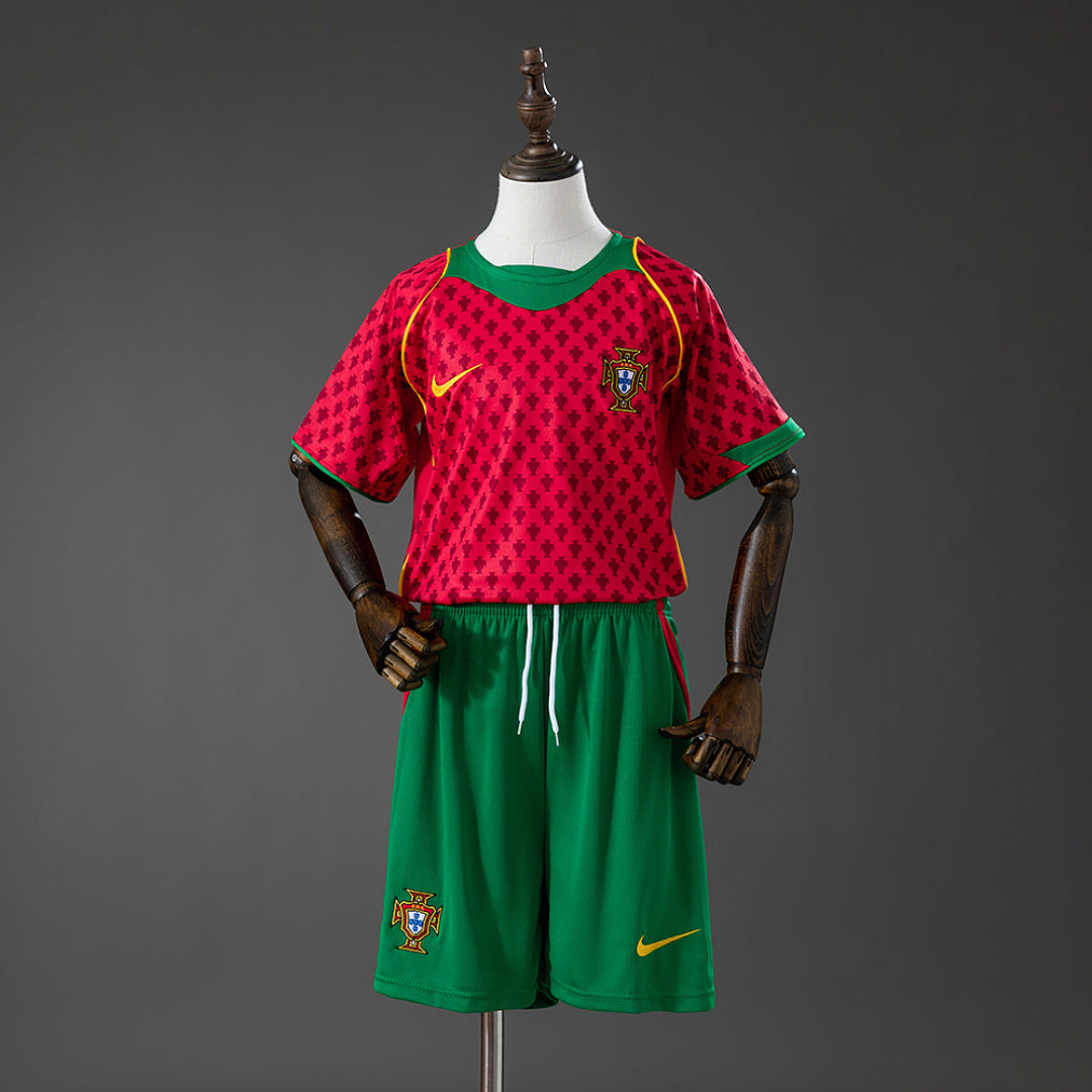 Kit Infantil Portugal 2004