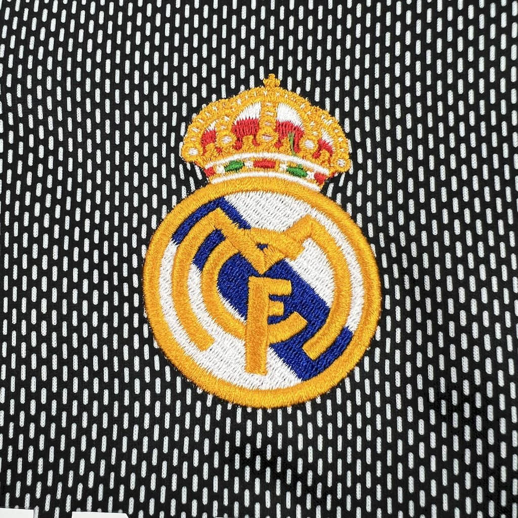 Camisa Real Madrid Retrô 02/03