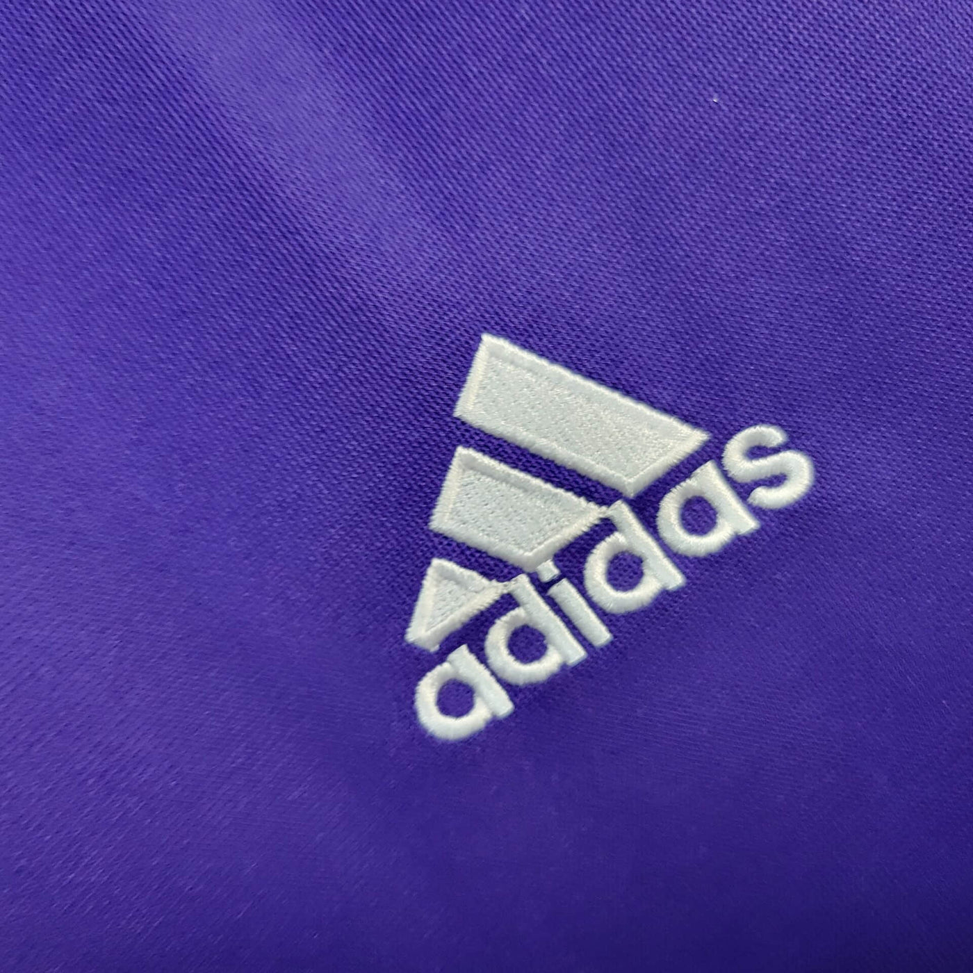 Camisa Real Madrid Retrô 02/23