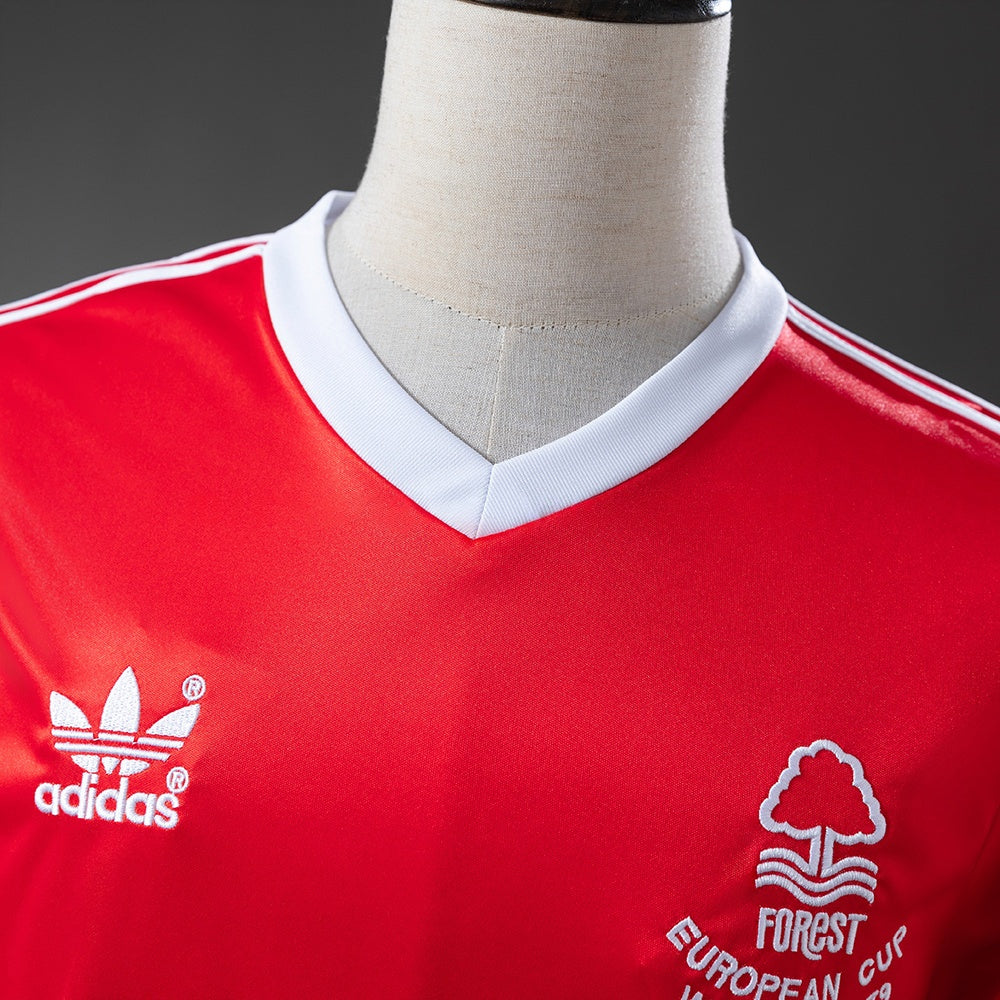 Camisa Nottingham Forest Retrô Manga Longa 77/80