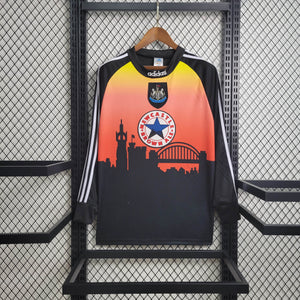 Camisa Newcastle United Retrô Manga Longa 96/97