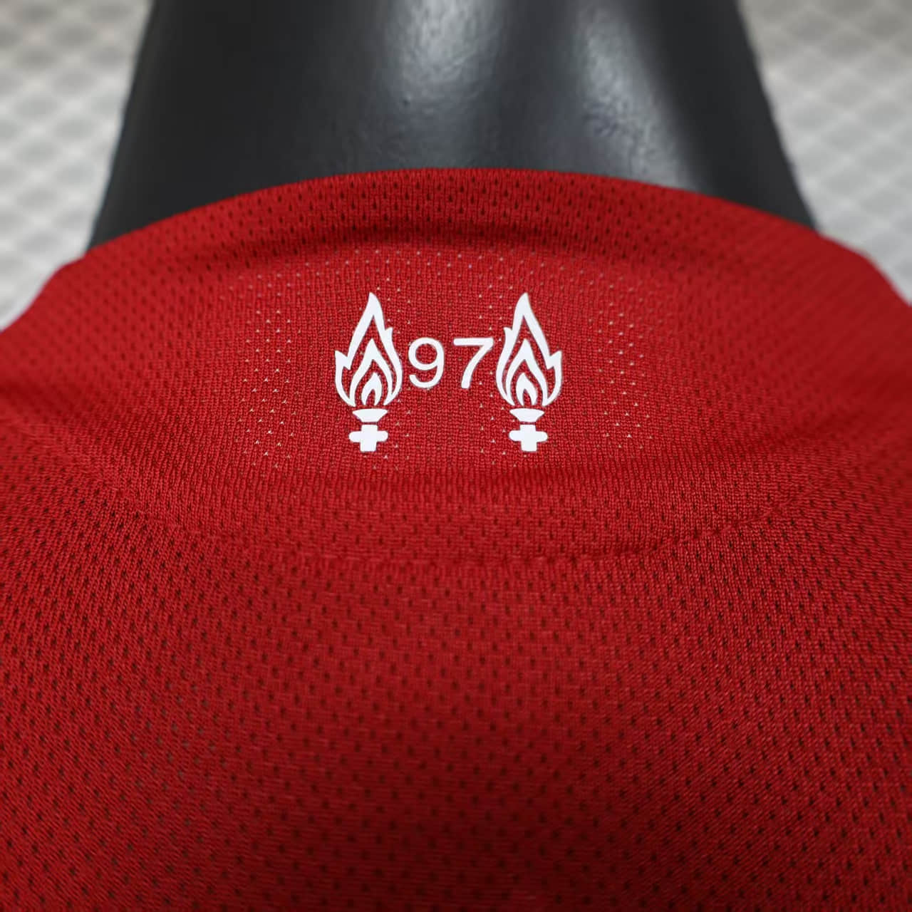 Camisa Liverpool Home Manga Longa Jogador 25/26